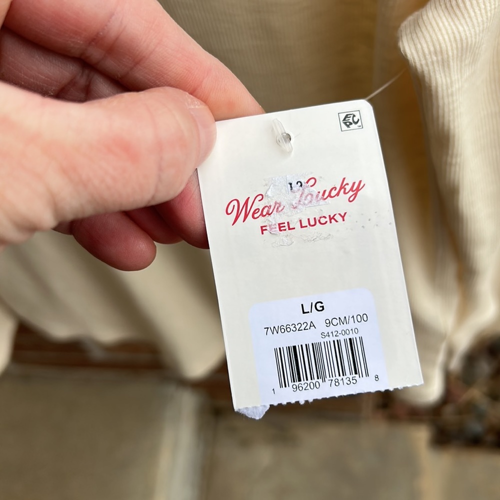 Lucky 🍀 Brand Ladies L Ivory top 1/4 button down & lace detail - Picture 5 of 10